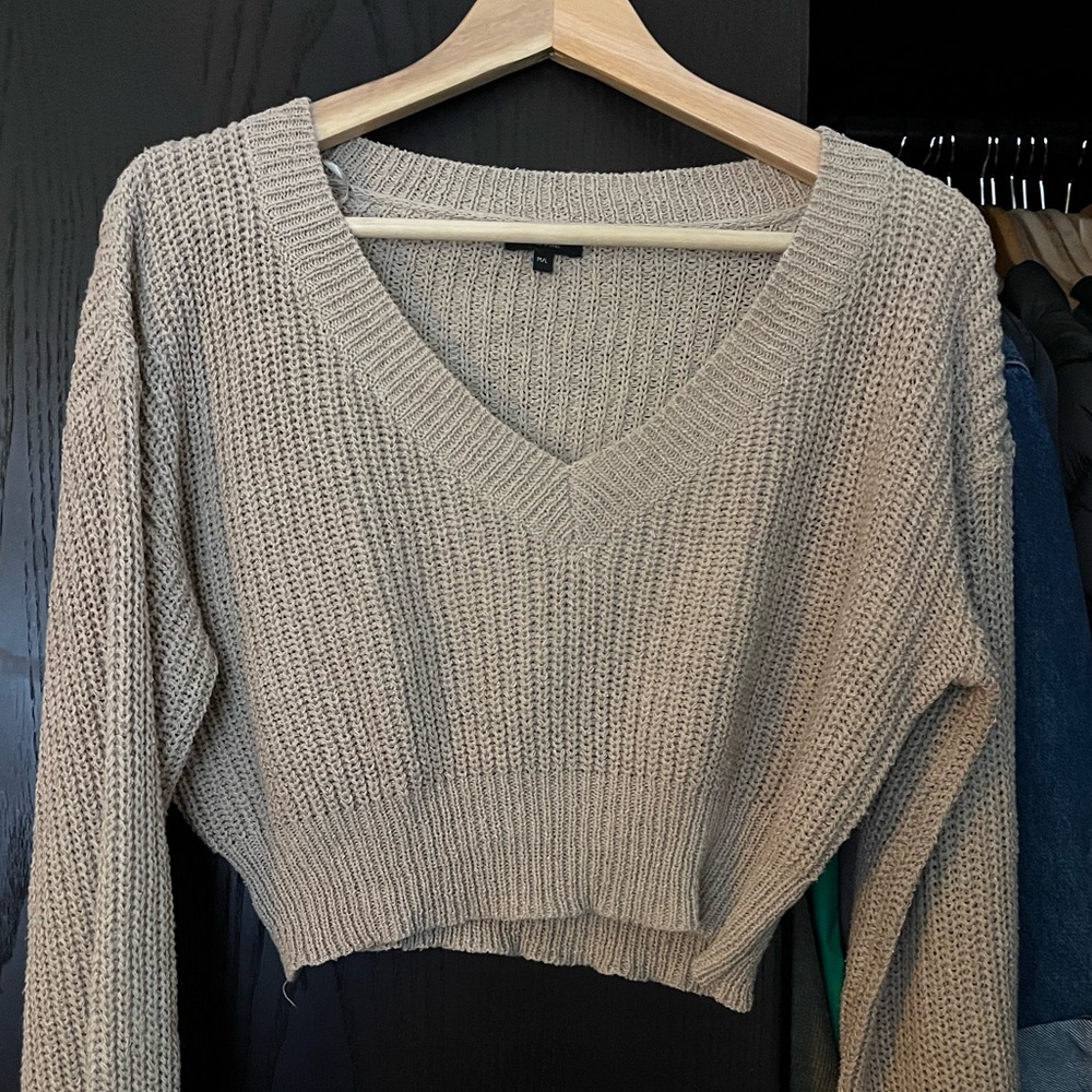 Cropped knit sweater